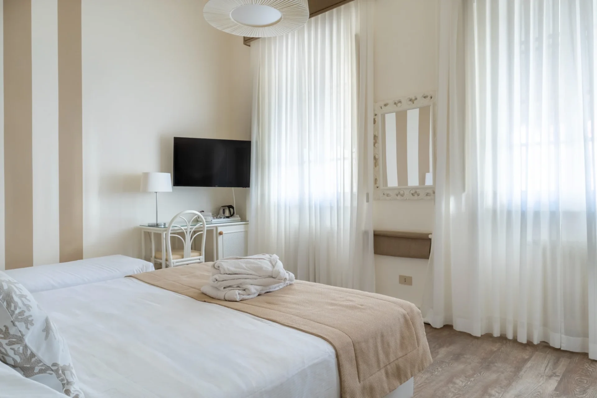 image_3